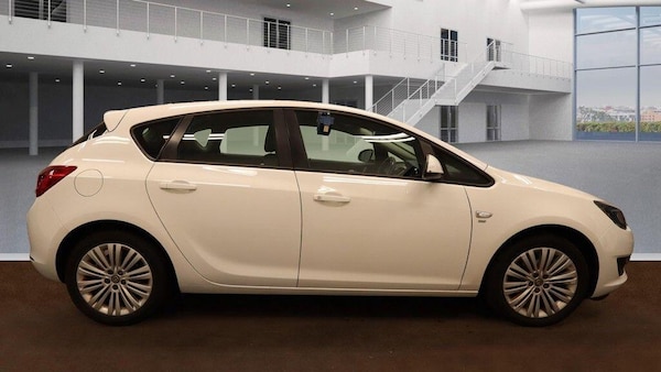 Used Vauxhall Astra 2013 for sale - 76294795: Photo 5