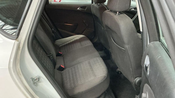 Used Vauxhall Astra 2013 for sale - 76294795: Photo 8