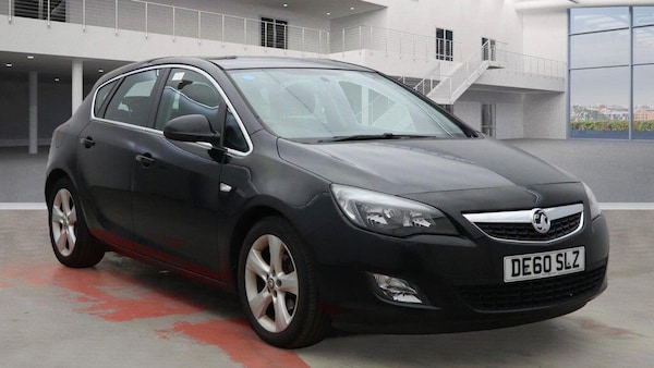Used Vauxhall Astra 2010 for sale - 76214791: Photo 1