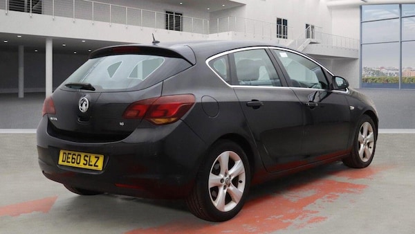 Used Vauxhall Astra 2010 for sale - 76214791: Photo 4