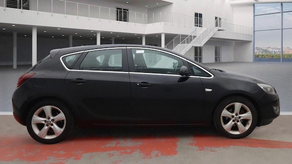 Used Vauxhall Astra 2010 for sale - 76214791: Photo 5