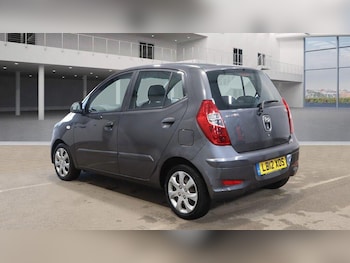 Used Hyundai i10 2012 for sale - 76472715: Photo
