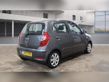 Used Hyundai i10 2012 for sale - 76472715: Photo