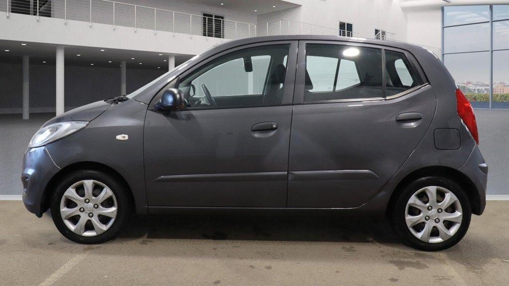 Used Hyundai i10 2012 for sale - 76472715: Photo 6