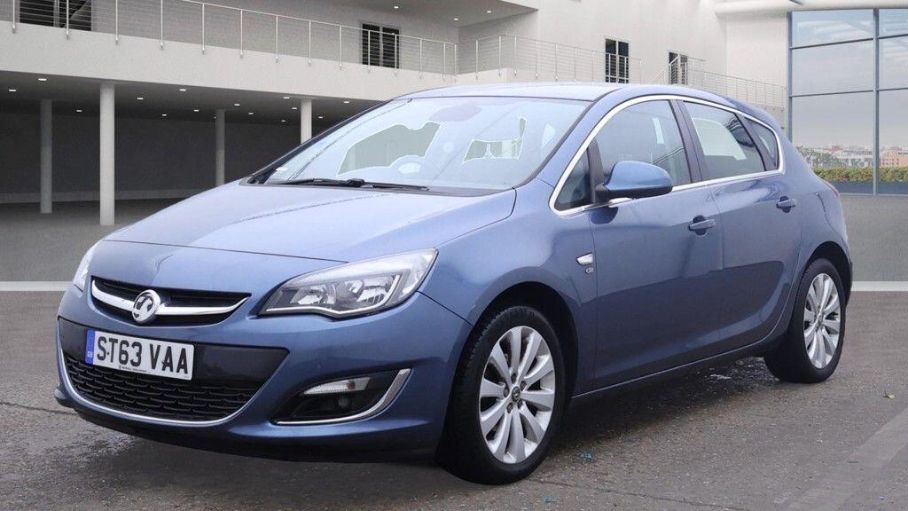 Used Vauxhall Astra 2014 for sale - 76307024: Photo 2