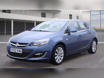 Used Vauxhall Astra 2014 for sale - 76307024: Photo 2