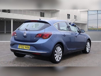 Used Vauxhall Astra 2014 for sale - 76307024: Photo 4