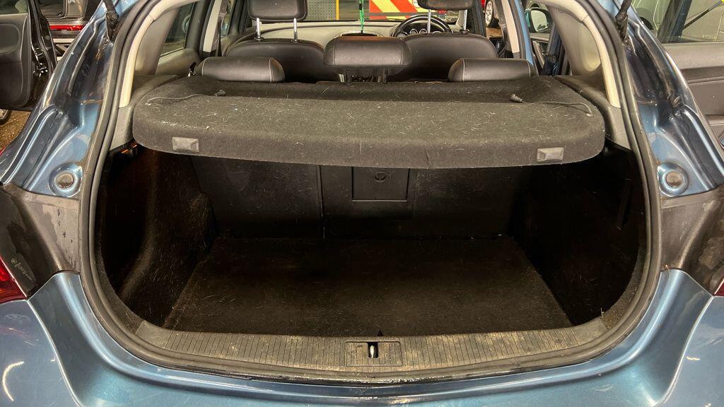 Used Vauxhall Astra 2014 for sale - 76307024: Photo 7