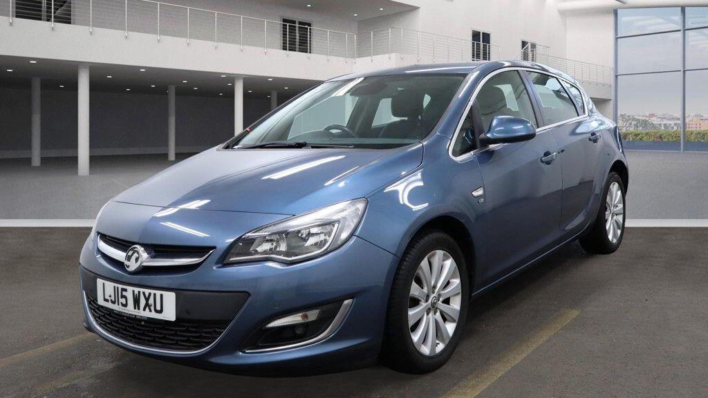 Used Vauxhall Astra 2015 for sale - 76215564: Photo 2