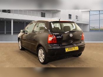 Used Volkswagen Polo 2004 for sale - 76473113: Photo