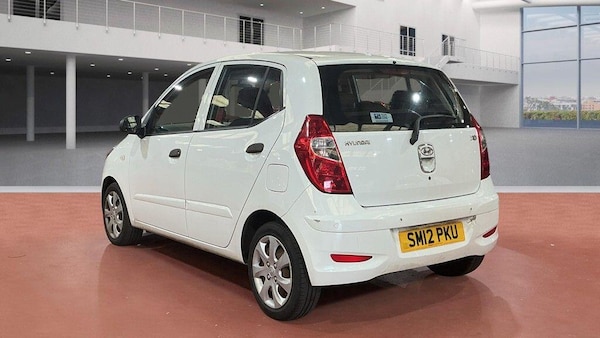 Used Hyundai i10 2012 for sale - 76227815: Photo 3