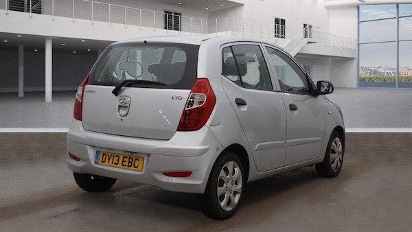 Used Hyundai i10 2013 for sale - 76227434: Photo 4