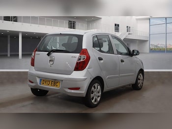 Used Hyundai i10 2013 for sale - 76227434: Photo 4