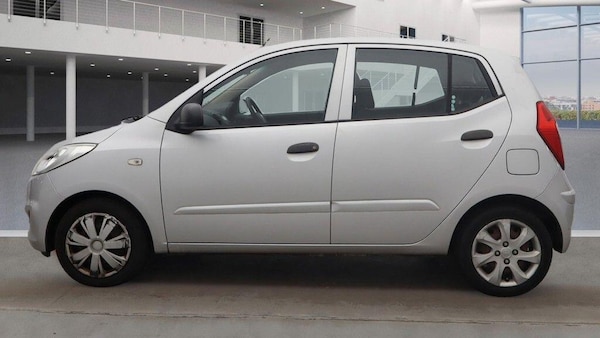 Used Hyundai i10 2013 for sale - 76227434: Photo 6