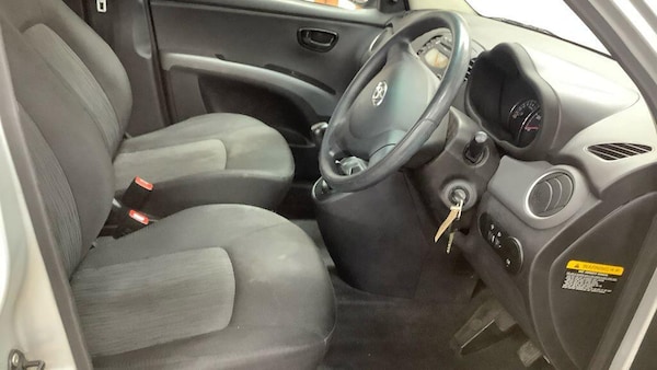 Used Hyundai i10 2013 for sale - 76227434: Photo 9