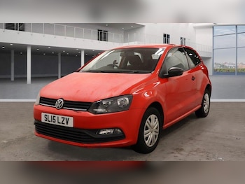 Used Volkswagen Polo 2015 for sale - 76850374: Photo
