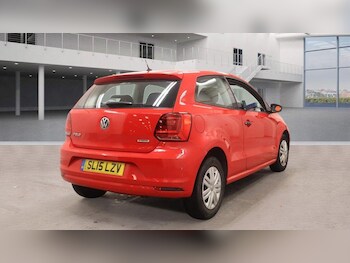 Used Volkswagen Polo 2015 for sale - 76850374: Photo