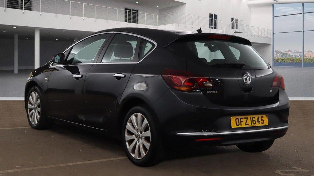 Used Vauxhall Astra for sale - 76485579: Photo 3