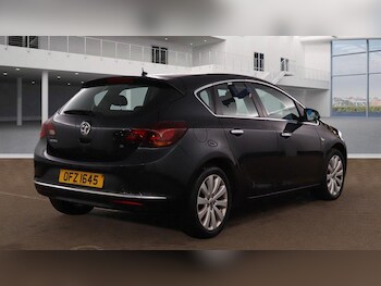 Used Vauxhall Astra 2013 for sale - 76485579: Photo