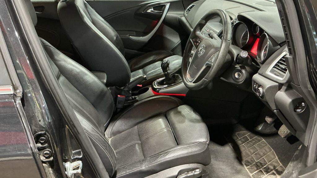 Used Vauxhall Astra for sale - 76485579: Photo 9