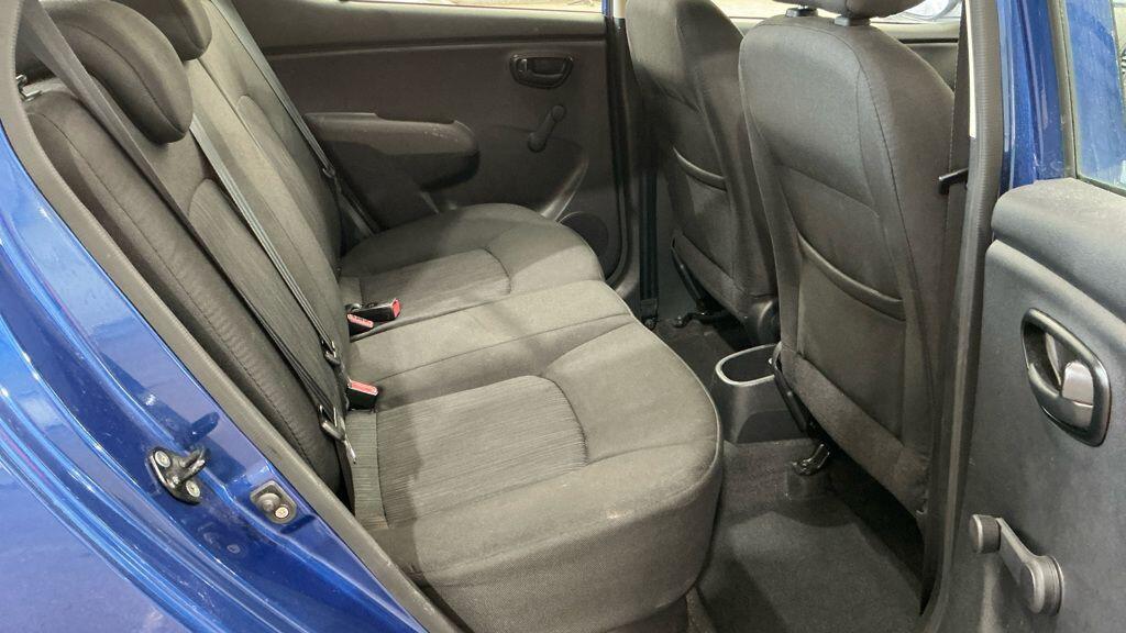 Used Hyundai i10 2012 for sale - 76188766: Photo 8