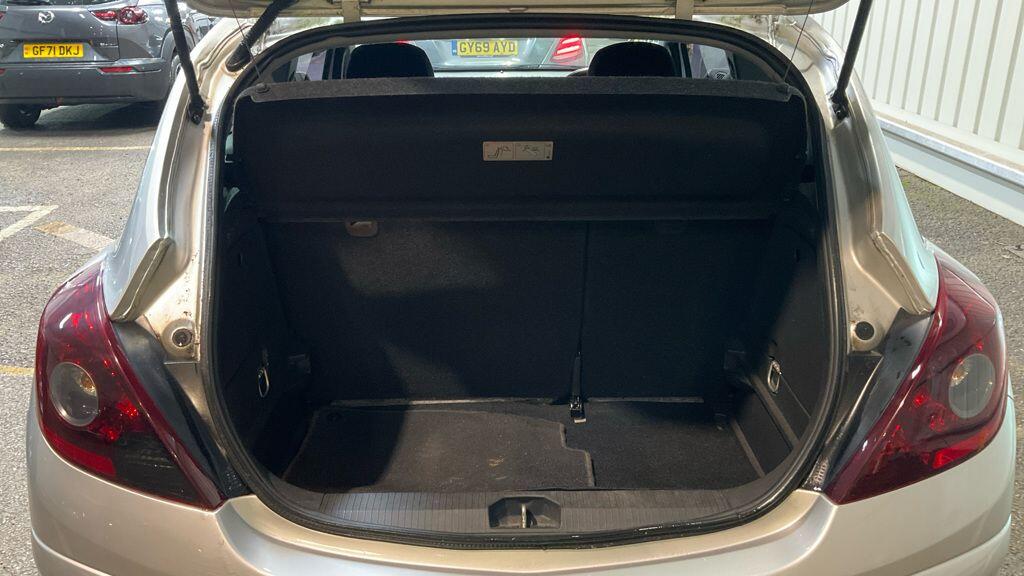 Used Vauxhall Corsa 2011 for sale - 76786707: Photo 7