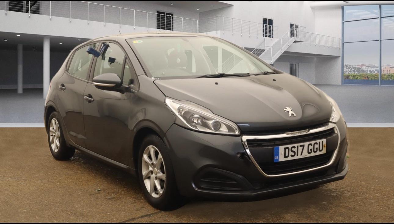 Used Peugeot 208 2017 for sale - 76099536: Photo 1