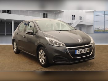Used Peugeot 208 2017 for sale - 76099536: Photo