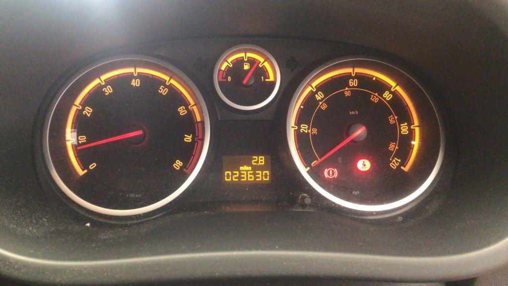 Used Vauxhall Corsa 2008 for sale - 76108885: Photo 3