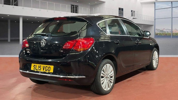 Used Vauxhall Astra 2015 for sale - 76215249: Photo 4