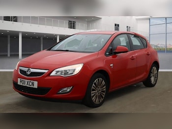 Used Vauxhall Astra 2011 for sale - 76215115: Photo