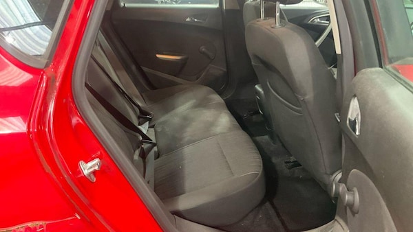 Used Vauxhall Astra 2011 for sale - 76215115: Photo 8