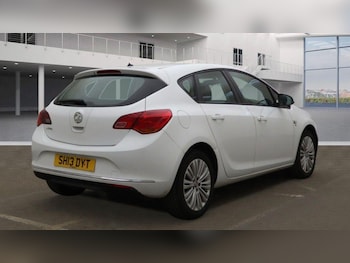 Used Vauxhall Astra 2013 for sale - 76295201: Photo