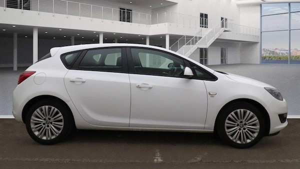 Used Vauxhall Astra 2013 for sale - 76295201: Photo 5