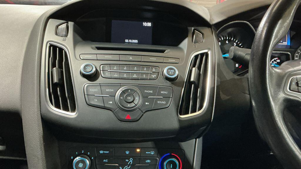 Used Ford Focus 2015 for sale - 76213887: Photo 11