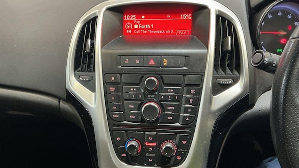 Used Vauxhall Astra 2012 for sale - 76213903: Photo 11