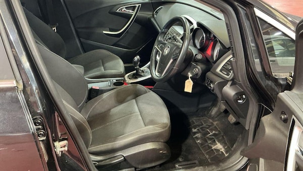 Used Vauxhall Astra 2012 for sale - 76213903: Photo 9