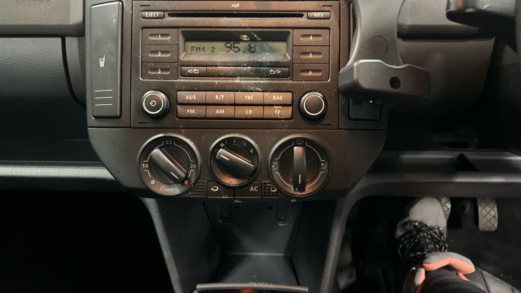 Used Volkswagen Polo 2009 for sale - 76850367: Photo 11