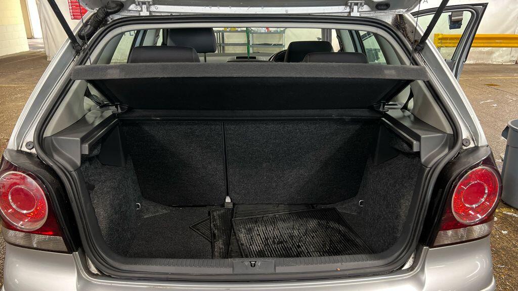 Used Volkswagen Polo 2009 for sale - 76850367: Photo 7