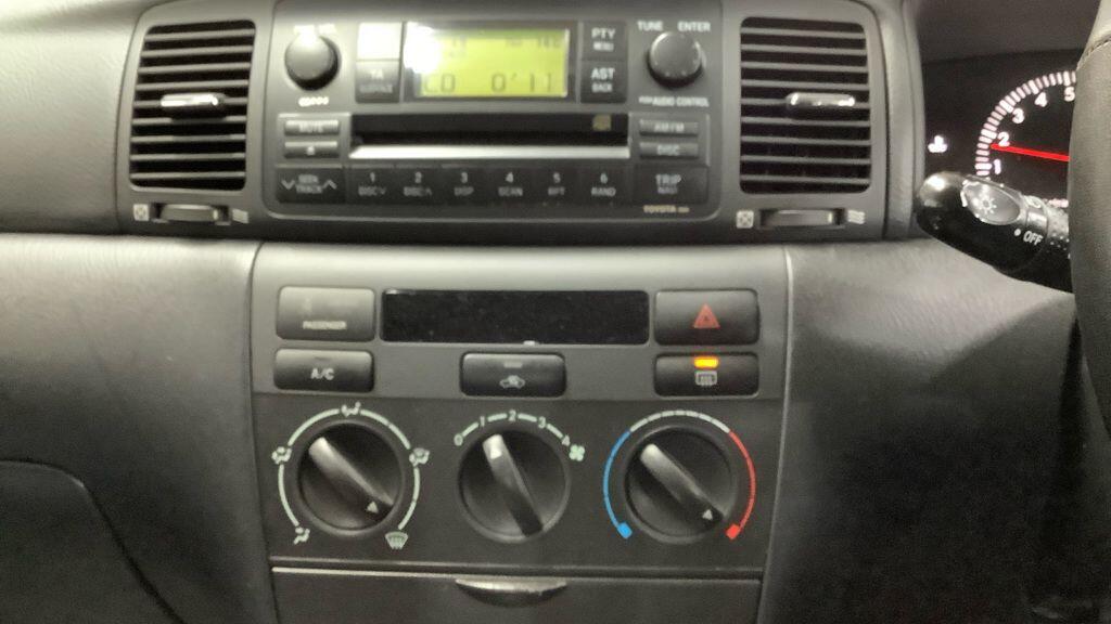 Used Toyota Corolla for sale - 76473785: Photo 11