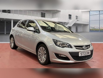 Used Vauxhall Astra 2013 for sale - 76228091: Photo