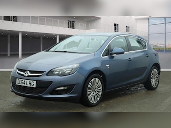 Used Vauxhall Astra 2014 for sale - 76099303: Photo 2