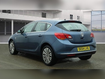 Used Vauxhall Astra 2014 for sale - 76099303: Photo 3