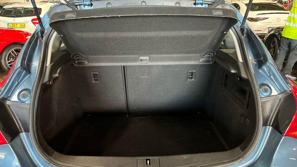Used Vauxhall Astra 2014 for sale - 76099303: Photo 7