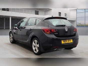 Used Vauxhall Astra 2011 for sale - 76136293: Photo