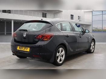 Used Vauxhall Astra 2011 for sale - 76136293: Photo