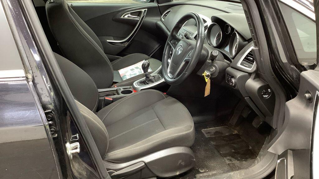 Used Vauxhall Astra 2011 for sale - 76136293: Photo 9