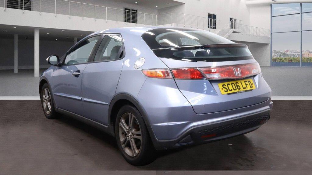 Used Honda Civic 2006 for sale - 76728195: Photo 3