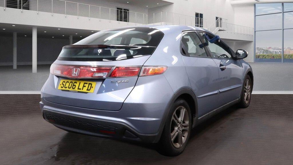 Used Honda Civic 2006 for sale - 76728195: Photo 4