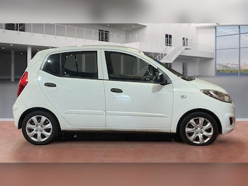 Used Hyundai i10 2012 for sale - 76512466: Photo